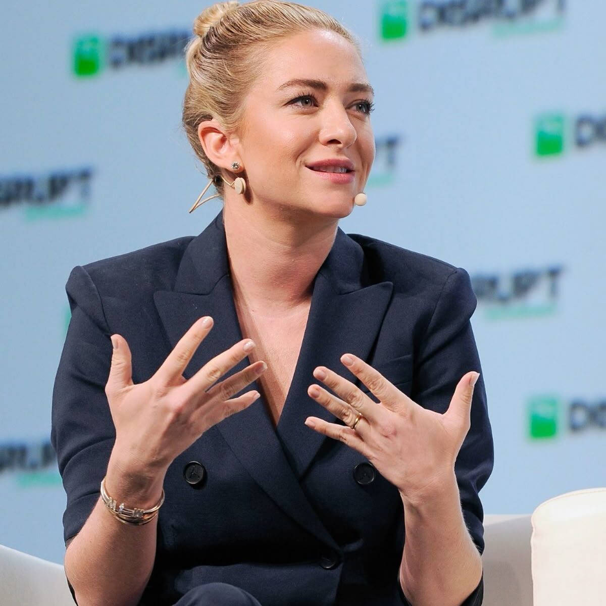 f2ff34880c98dd813ddd1e579552b40c